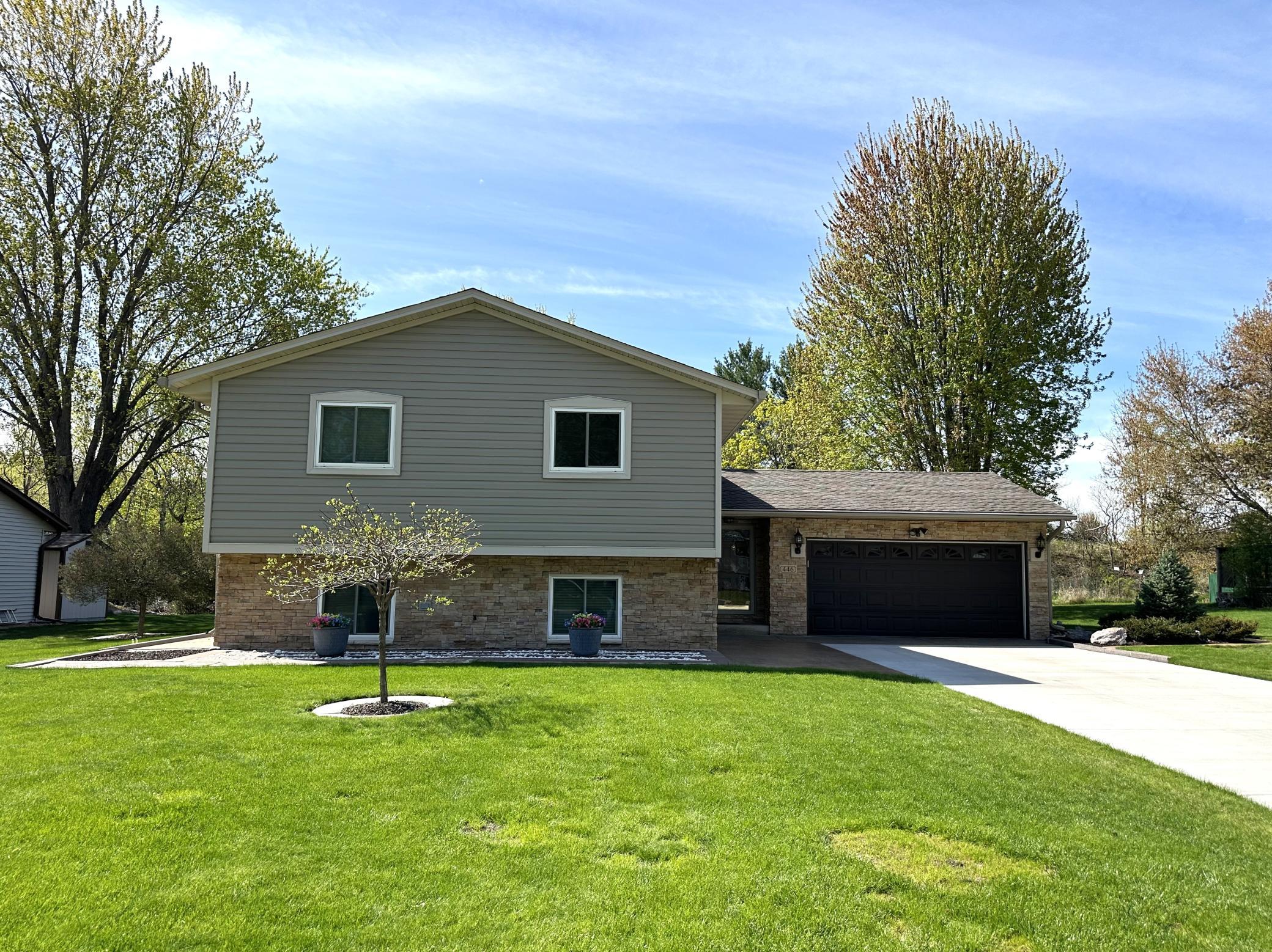 446 Hawes Avenue Vadnais Heights MN 55127