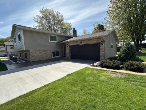 446 Hawes Avenue Vadnais Heights MN 55127