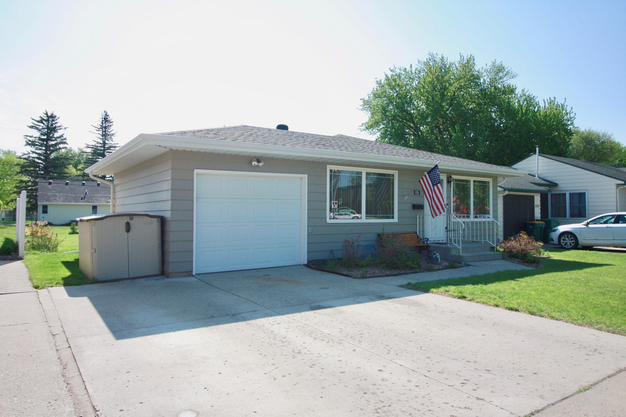 826 4th Street N Wahpeton ND 58075