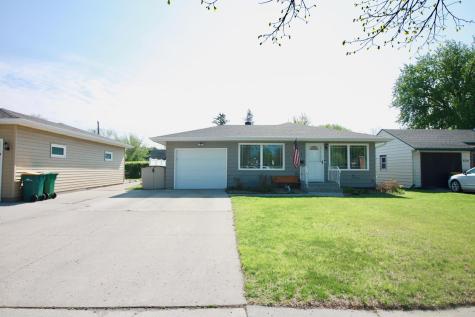 826 4th Street N Wahpeton ND 58075