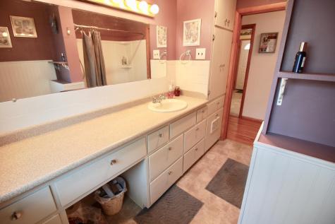 826 4th Street N Wahpeton ND 58075