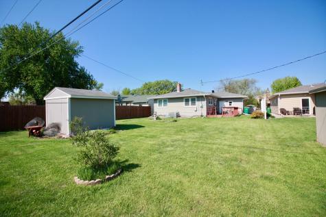826 4th Street N Wahpeton ND 58075