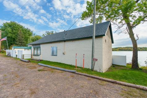 2132 295th Avenue Luck WI 54853