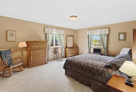 101 Gull Path Mankato MN 56001