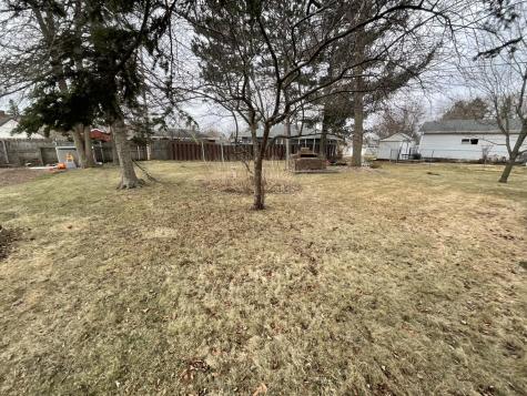 408 E 32nd Street Hibbing MN 55746