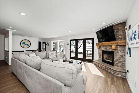 8839 N Shore Trail N Forest Lake MN 55025