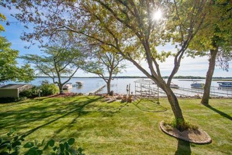 8839 N Shore Trail N Forest Lake MN 55025