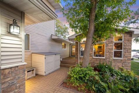 8839 N Shore Trail N Forest Lake MN 55025