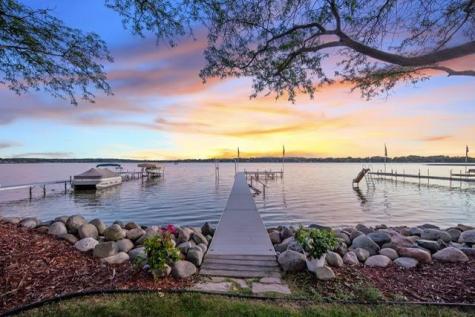 8839 N Shore Trail N Forest Lake MN 55025