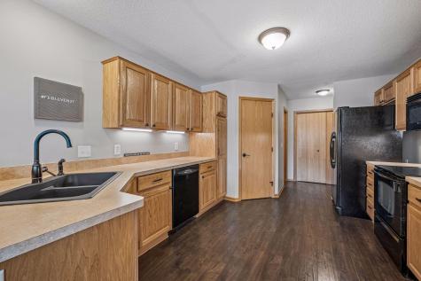 5625 100th Lane N Brooklyn Park MN 55443