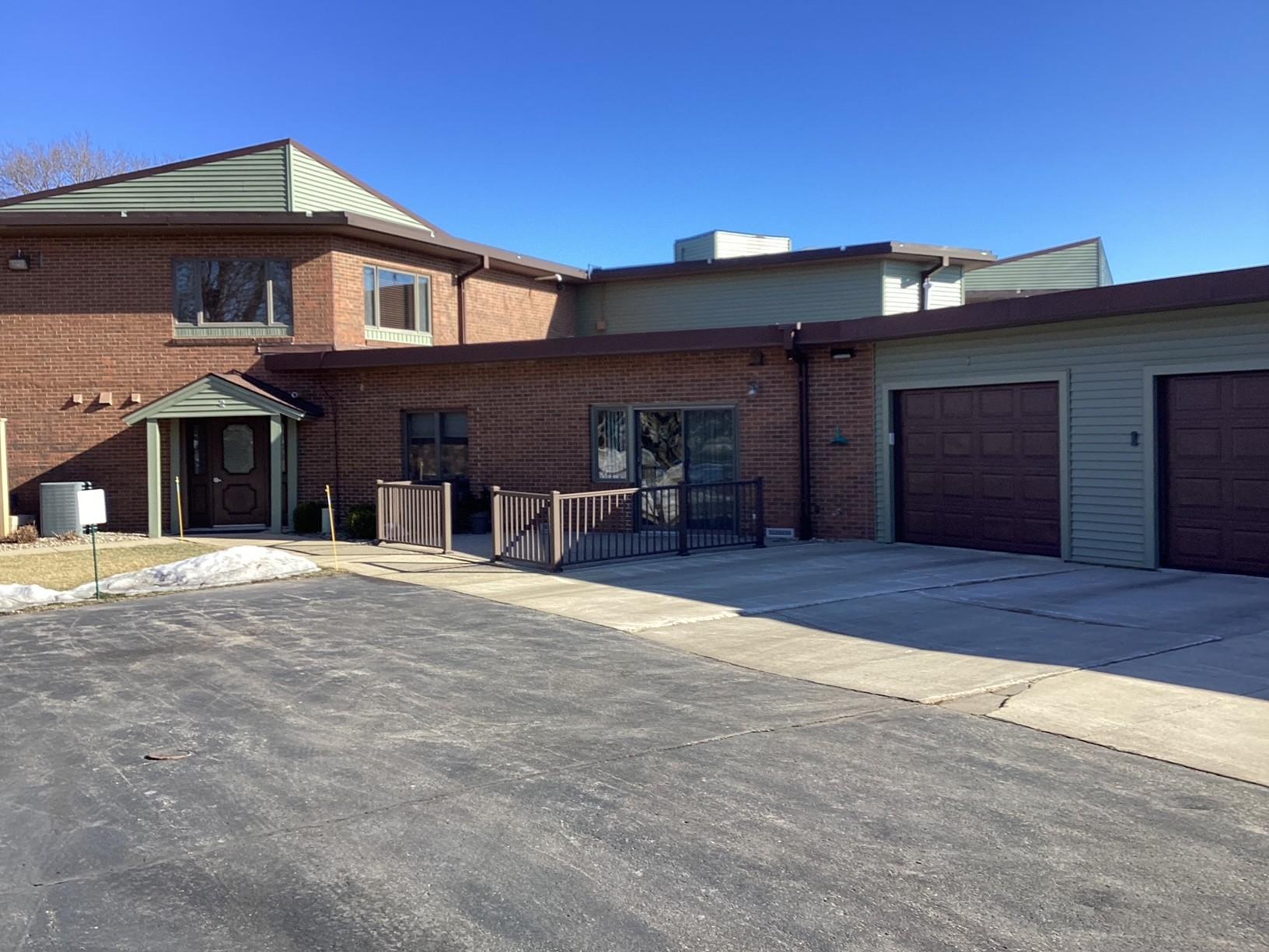 808 Lake Chapeau Drive Albert Lea MN 56007