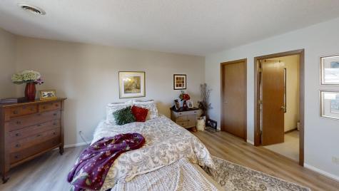 808 Lake Chapeau Drive Albert Lea MN 56007