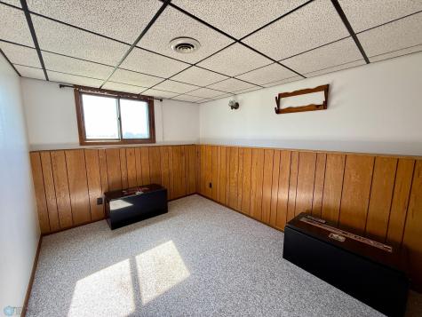 589 6th Street SE Valley City ND 58072