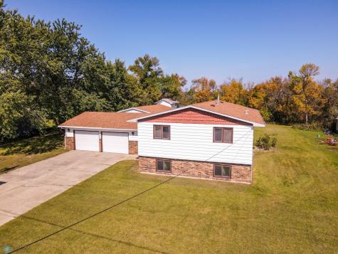 589 6th Street SE Valley City ND 58072