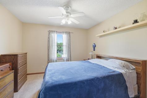 1084 Tamberwood Court Woodbury MN 55125