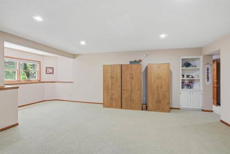 1084 Tamberwood Court Woodbury MN 55125