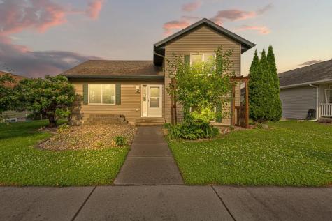 2112 York Street Saint Peter MN 56082