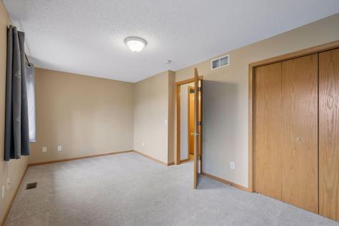 10541 188th Street W Lakeville MN 55044
