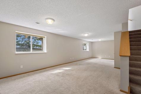 10541 188th Street W Lakeville MN 55044