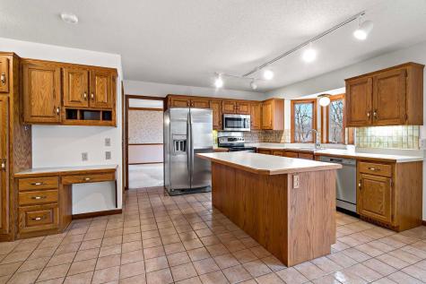 5515 Yorktown Lane N Plymouth MN 55442