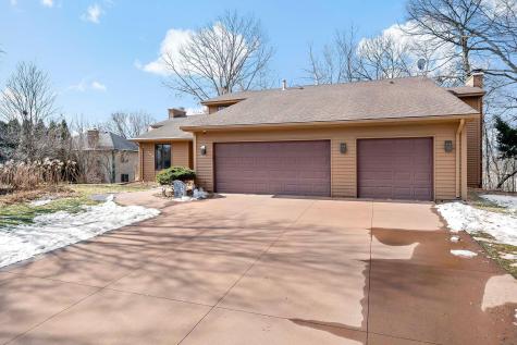 5515 Yorktown Lane N Plymouth MN 55442
