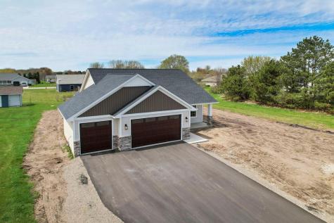 741 St James Circle Litchfield MN 55355