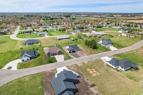 741 St James Circle Litchfield MN 55355