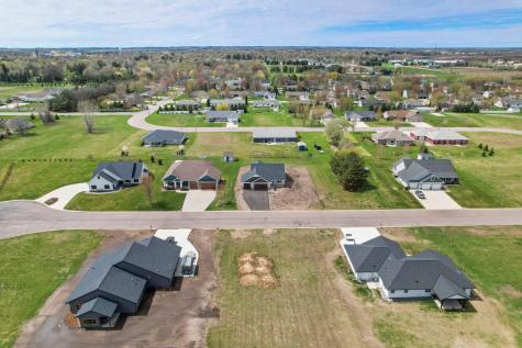 741 St James Circle Litchfield MN 55355