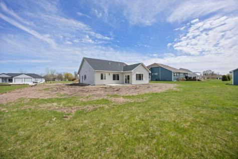 741 St James Circle Litchfield MN 55355