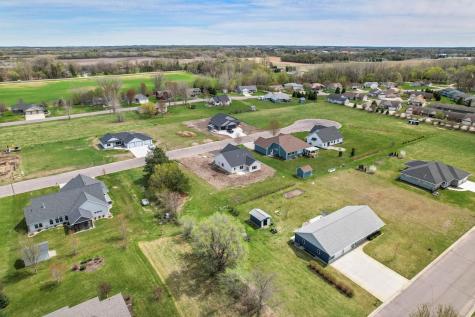 741 St James Circle Litchfield MN 55355