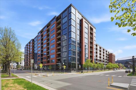 215 10th Avenue S Minneapolis MN 55415