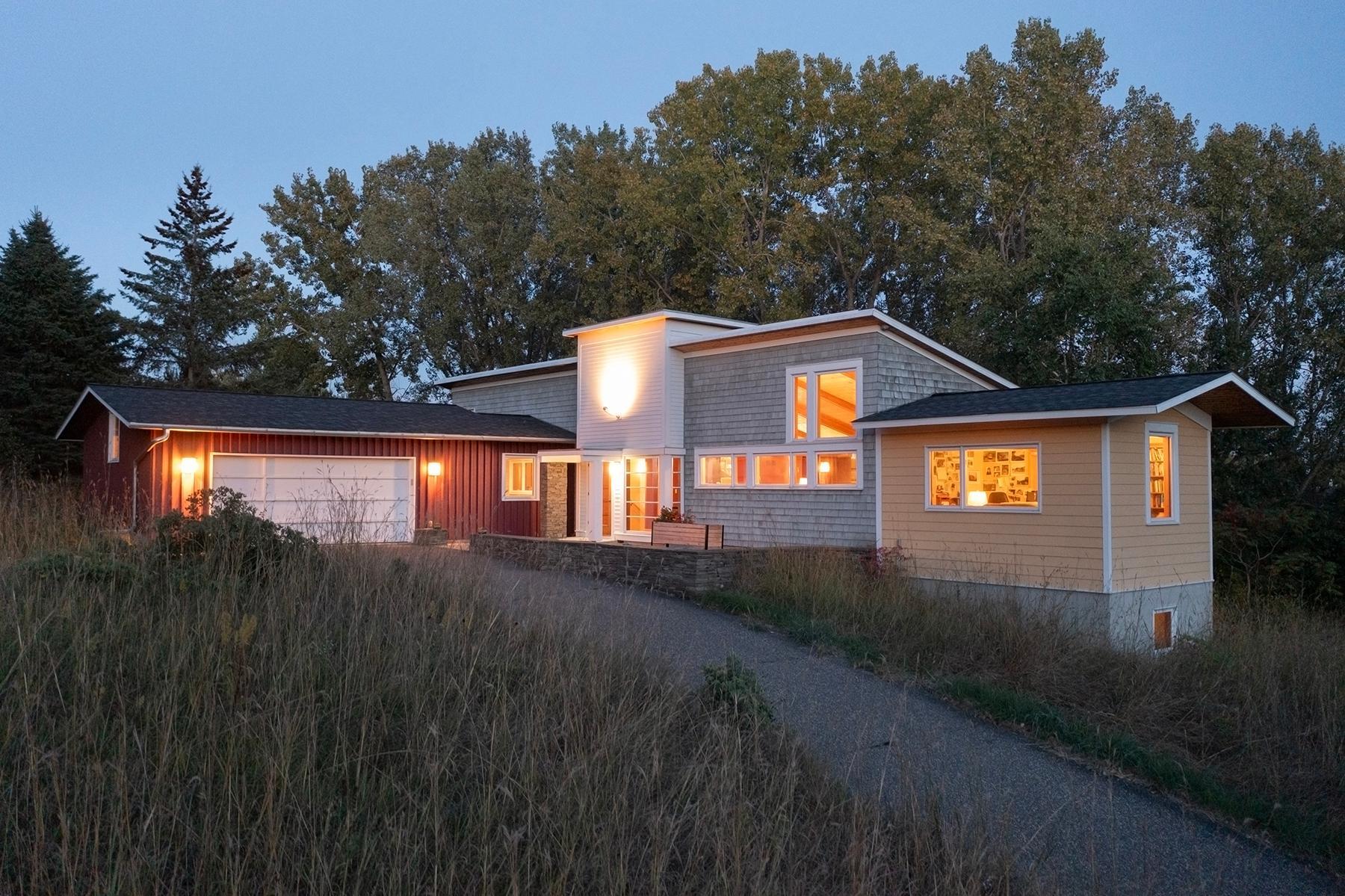6 Robb Farm Road North Oaks MN 55127