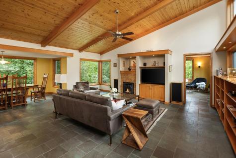 6 Robb Farm Road North Oaks MN 55127