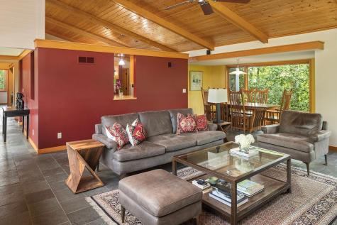6 Robb Farm Road North Oaks MN 55127