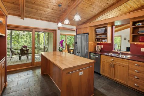 6 Robb Farm Road North Oaks MN 55127