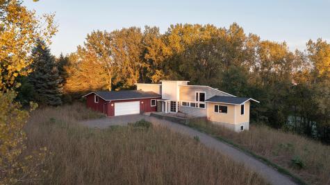6 Robb Farm Road North Oaks MN 55127