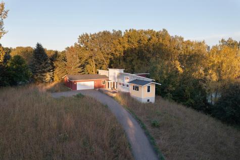 6 Robb Farm Road North Oaks MN 55127