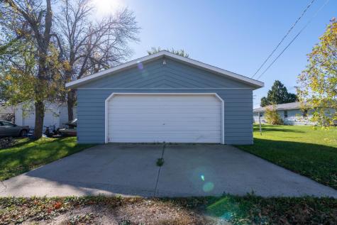 1058 5th Street SW Valley City ND 58072