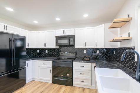 1058 5th Street SW Valley City ND 58072