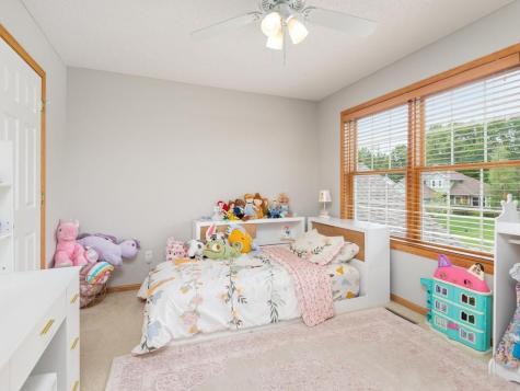 603 Chalupsky Avenue SE New Prague MN 56071