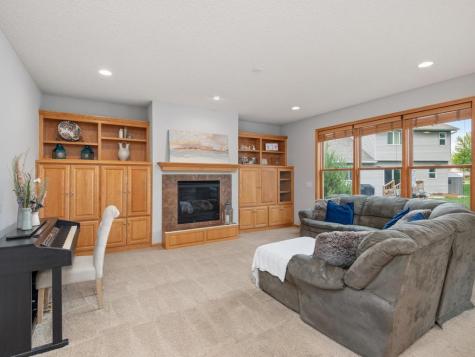 603 Chalupsky Avenue SE New Prague MN 56071