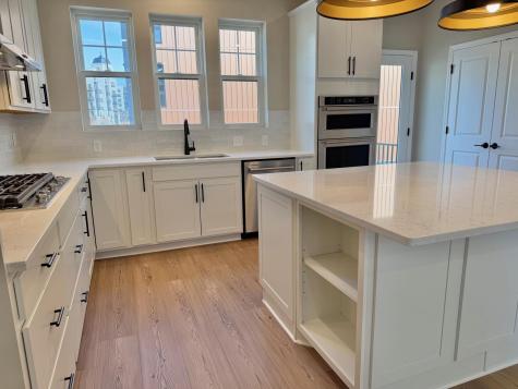 838 Woodlawn Avenue Saint Paul MN 55116