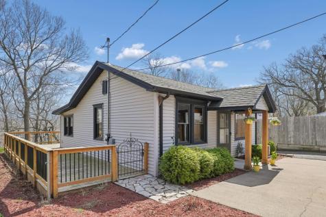 357 1st Avenue S South Saint Paul MN 55075