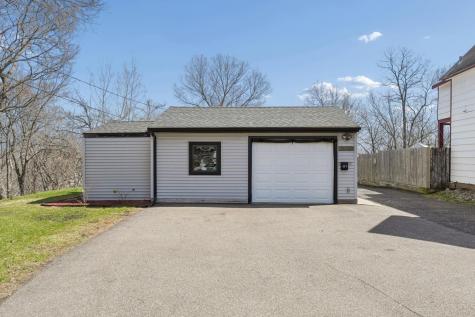 357 1st Avenue S South Saint Paul MN 55075