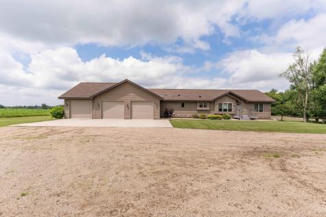 6432 Botzet Road NE Nelson MN 56355