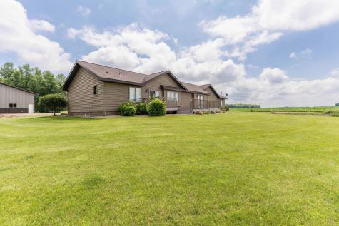 6432 Botzet Road NE Nelson MN 56355