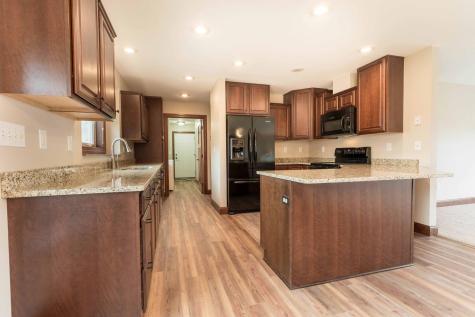 6432 Botzet Road NE Nelson MN 56355