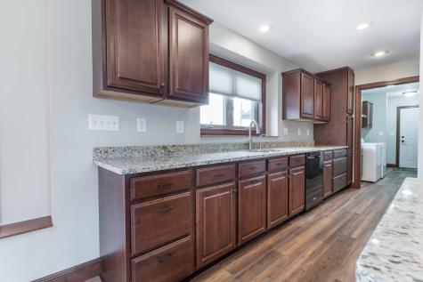 6432 Botzet Road NE Nelson MN 56355