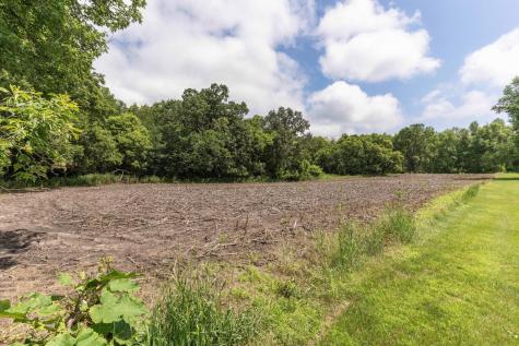 6432 Botzet Road NE Nelson MN 56355