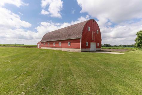 6432 Botzet Road NE Nelson MN 56355